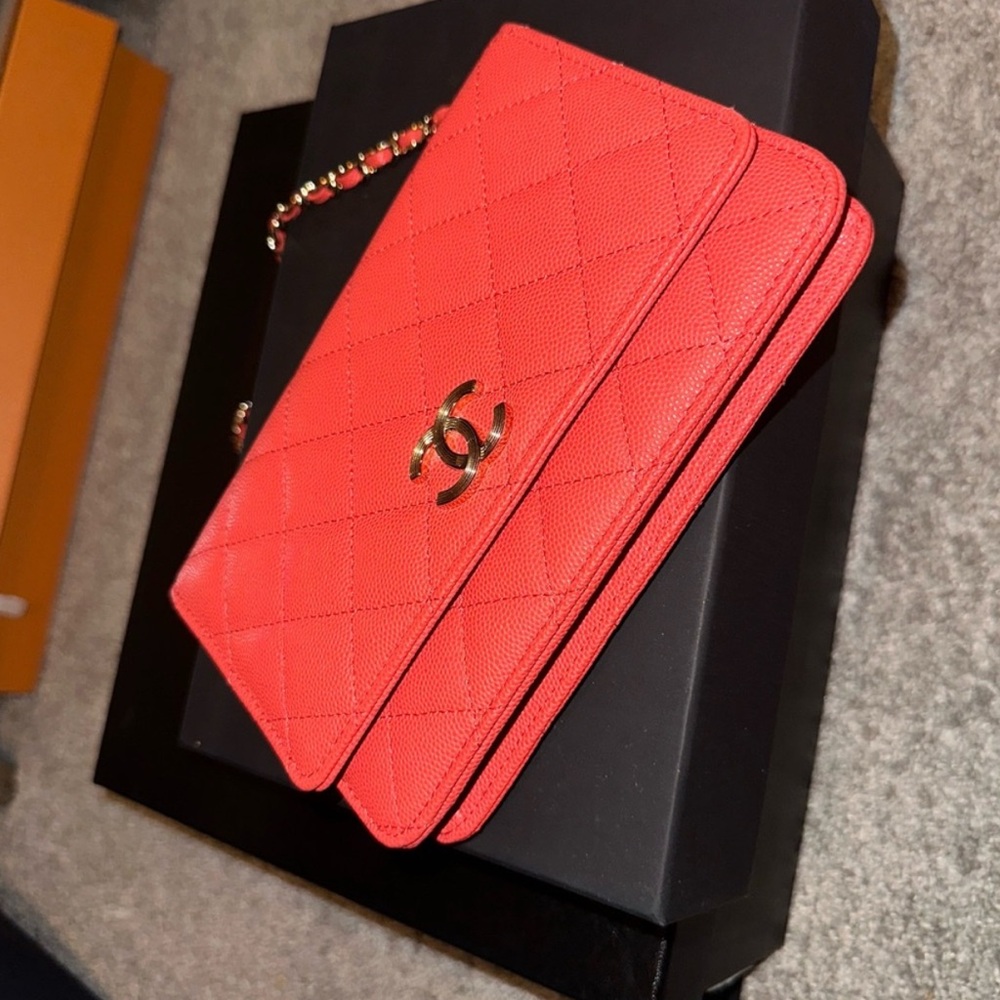 Chanel WOC New Spring 2024 Special Edition - Picture 6 of 10